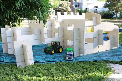 ערכת בנייה מעץ<BR>92 חלקים+ארגז אחסון על גלגלים