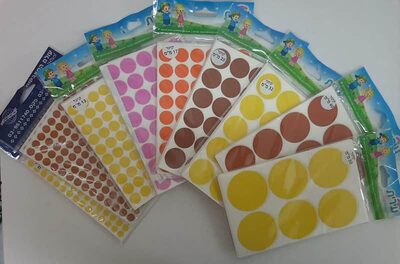 מדבקות עיגולים<BR>32 דף<BR>בחר גודל <BR>