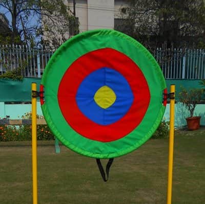 קליעה למטרה+ 6 כדורים <BR> 1.5 מטר