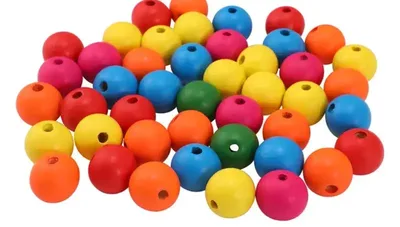 חרוזים מעץ צבעוני עגול גודל 2.5 סמ <BR> 45 יח