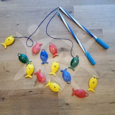 סט 27 דגים עם אותיות בעברית+ 2 חכות