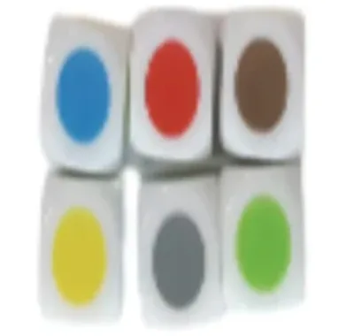 5 קוביות משחק צבעוניות