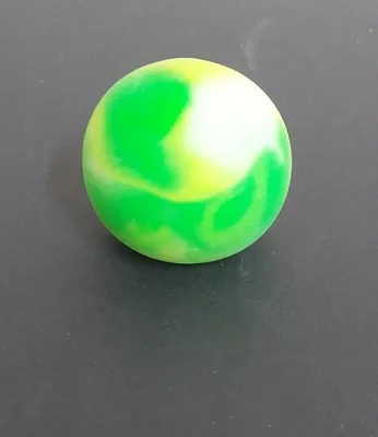 כדור מעיכה במגוון צבעים
