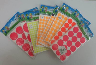 מדבקות עיגולים זוהר<BR>32 דף<BR>בחר גודל